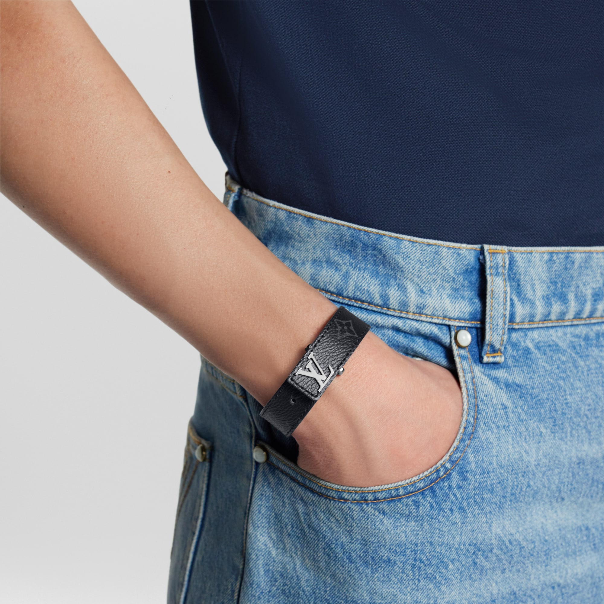 LV Slim Bracelet Monogram Eclipse Canvas - New - Ramadan | LOUIS